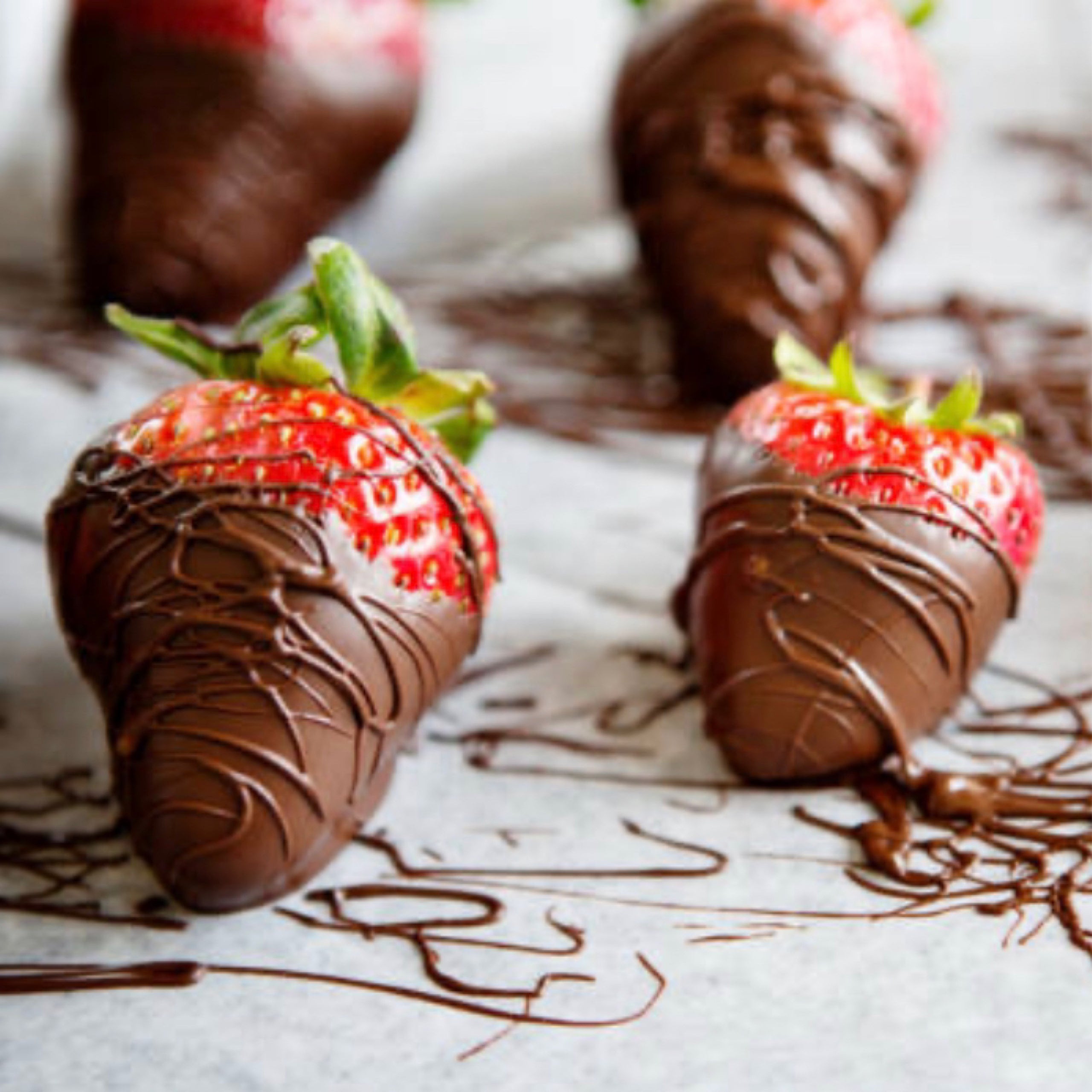 Splatter Chocolate Covered Strawberries – Chocolate Place